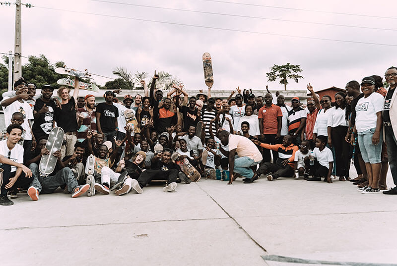Group picture of Angolan skateboarders