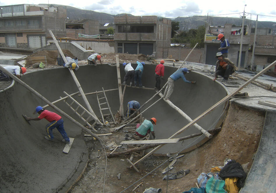Bowl building in Ayacucho, Peru
