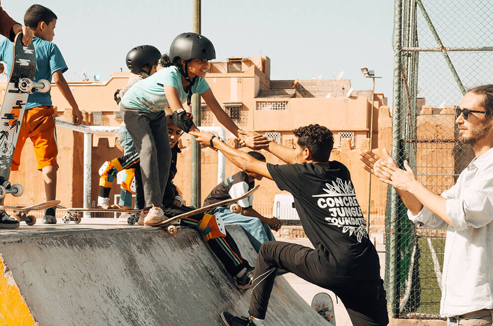 Kamal teaching the Edu-Skate class at the Fiers & Forts Skatepark in Morocco