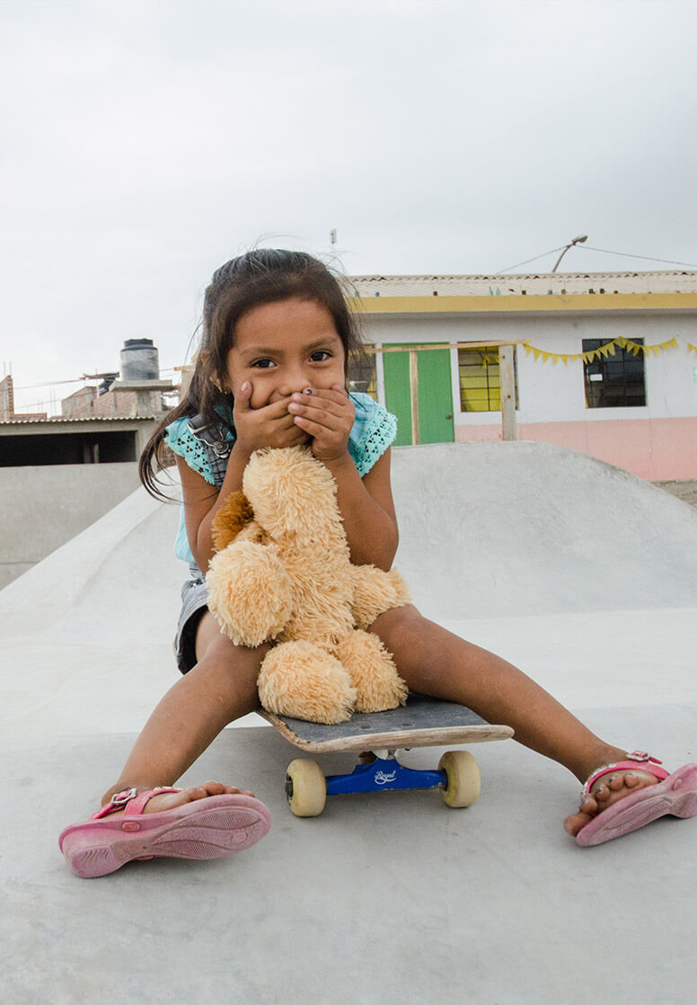 Peru kid at the skatepark